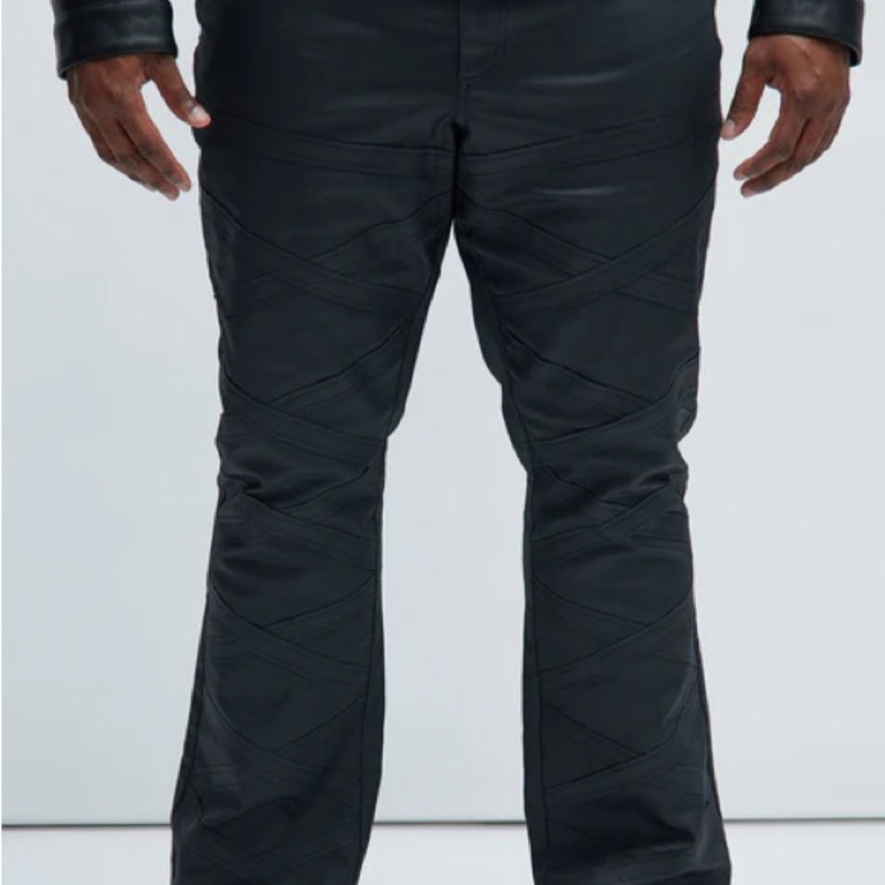 Men’s LLoyd Waxed Stacked Slim Flare Jeans - Black Size 42.